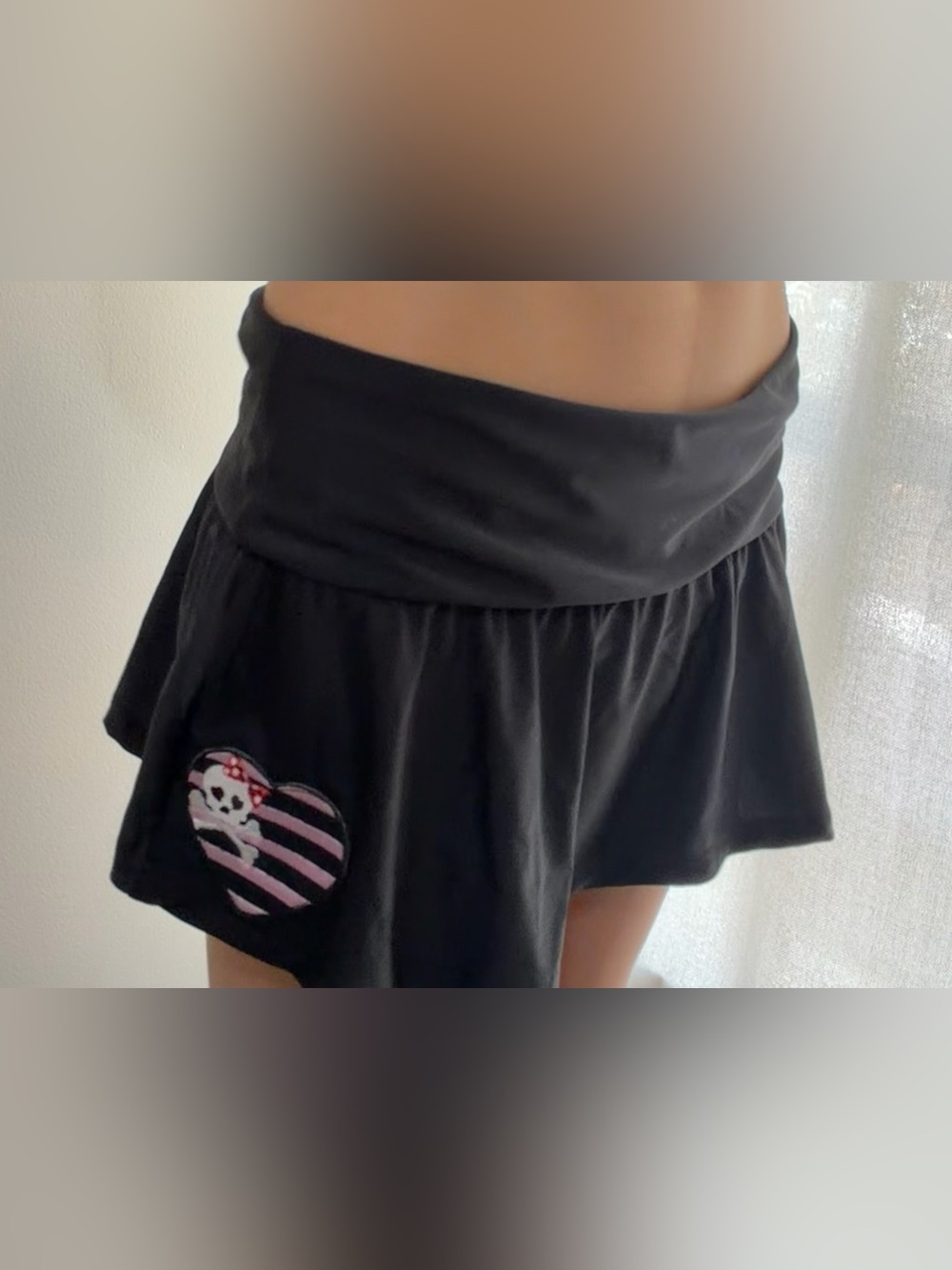 Y2K Christina Black mini Skirt with Pink-Striped Heart Skull Patch